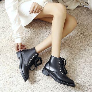 Short Pointed Boots
