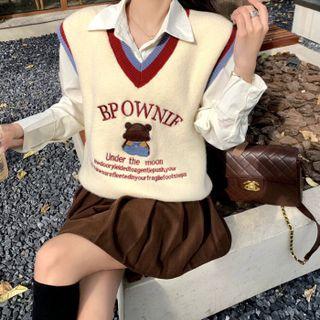 Lettering Sweater Vest / Blouse / Pleated Skirt