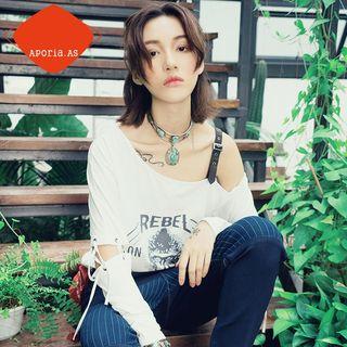 One-shoulder Buckled Long-sleeve T-shirt