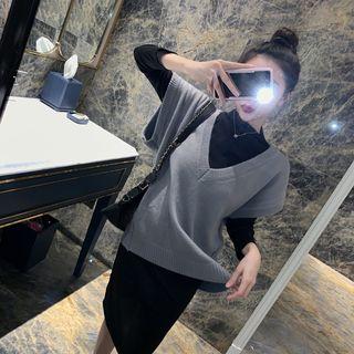 Oversized Knit Vest / Long-sleeve Mock Neck Midi Dress
