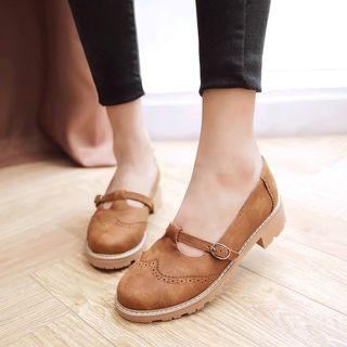 Wing-tip Block Heel Pumps