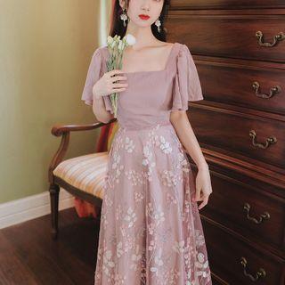 Short-sleeve Lace Paneled Midi A-line Dress