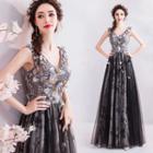 Sleeveless Floral Applique A-line Evening Gown