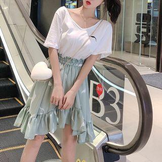 Set: Short-sleeve T-shirt + Mini A-line Skirt