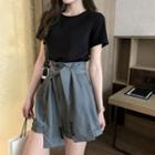 Short-sleeve T-shirt / High-waist Dress Shorts