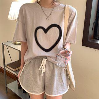 Short-sleeve Heart Print Loose Fit T-shirt