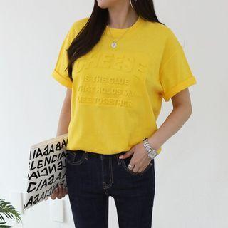 Round-neck Letter-embossed T-shirt