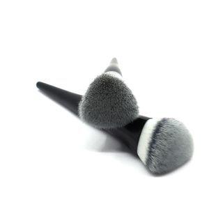 Foundation Brush M13 - One Size