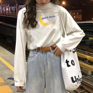 Moon Print Lettering Pullover