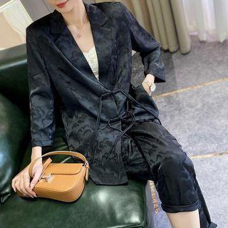 3/4-sleeve Floral Jacquard Blazer / Capri Pants