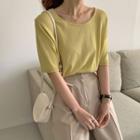 Round-neck Color Knit Top
