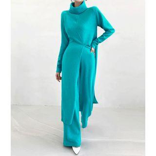 Turtleneck Top & Wide Pants Monochrome Set