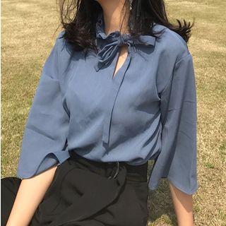 Bow Neck 3/4-sleeve Top