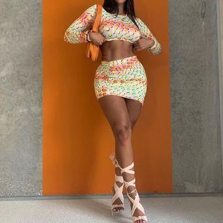 Set: Long-sleeve Print Fitted Crop Top + Mini Fitted Skirt