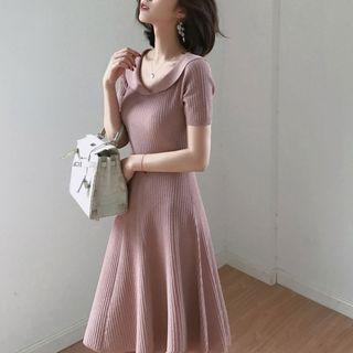 Short-sleeve Collared A-line Knit Dress