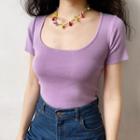 Scoop-neck Short-sleeve Knit Cropped Top