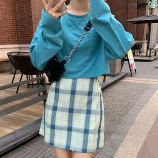 Long-sleeve Crop T-shirt / Plaid A-line Skirt