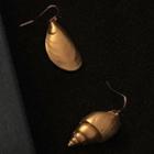 Non-matching Metal Sea Shell Earring