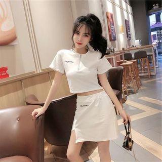 Set: Short-sleeve Letter Print Cropped T-shirt + Mini Skirt