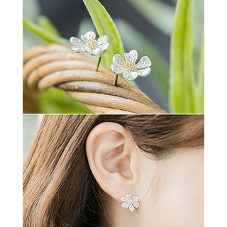 Flower Motif Ear Studs One Size