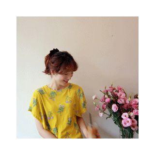 Dip-back Floral Pattern Top