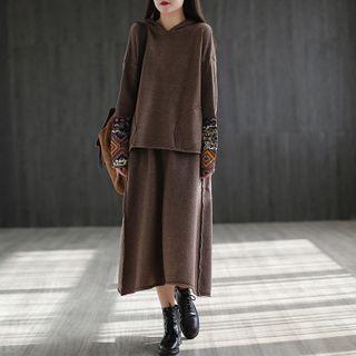 Patterned Hoodie / Midi A-line Skirt / Set