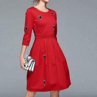 Elbow-sleeve Heart Embroidery Dress