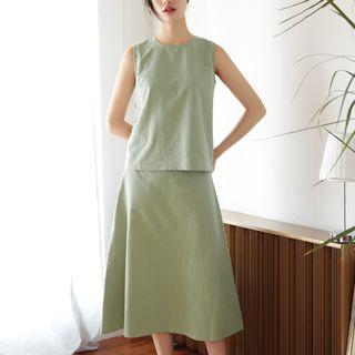 Set: Sleeveless Top + Zip-back A-line Skirt