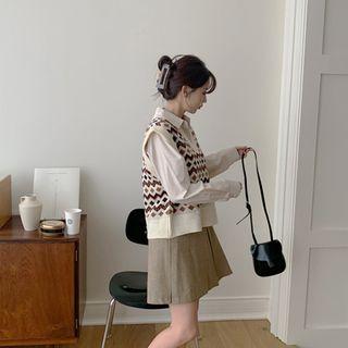 V-neck Patterned Knit Vest Brown - One Size