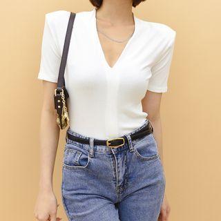 Padded-shoulder Deep V-neck Plain T-shirt