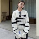 Round Neck Patterned Loose-fit Sweater Sweater - White & Black - One Size