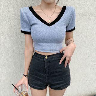 Contrast Trim V Neck Short Sleeve Crop Top