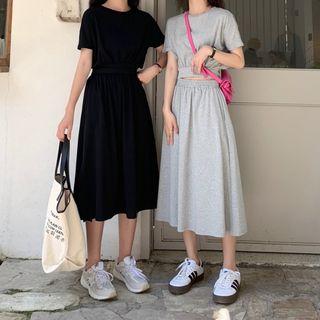 Set: Short Sleeve Cropped T-shirt + A-line Skirt
