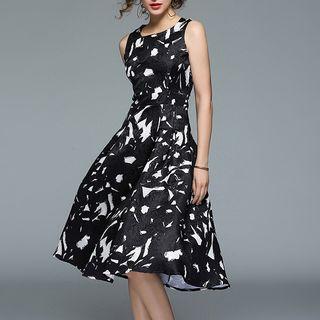 Sleeveless A-line Jacquard Dress
