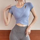 Short-sleeve Crisscross Sports T-shirt