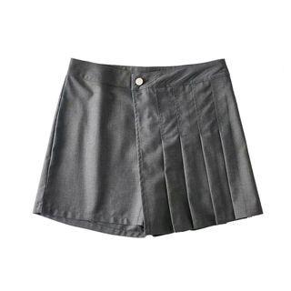 Asymmetric Pleated Wide-leg Shorts