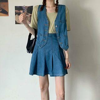Buttoned Denim Vest / Pleated Mini A-line Skirt / Elbow-sleeve T-shirt