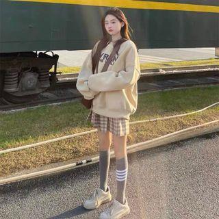 Lettering Sweater / Pleated Skirt / Set