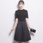 Crew-neck Short-sleeve A-line Cocktail Dress