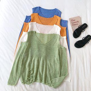Cutout Shoulder Distressed V-neck Lightweight Knit Top