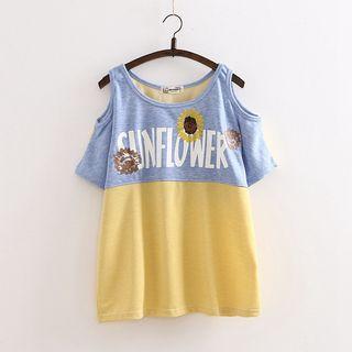 Cutout-shoulder Lettering Panel Top