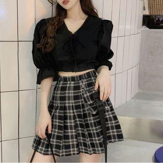 Puff-sleeve Top / Plaid Skirt