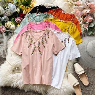 Crochet-trim Floral Embroidered Short-sleeve Top