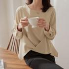 Round-neck Twisted Blouse
