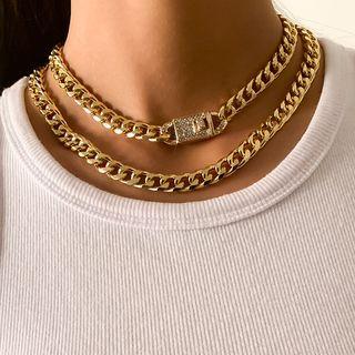 Layered Chunky Chain Choker