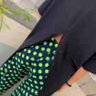 Padded-shoulder Slit-back T-shirt