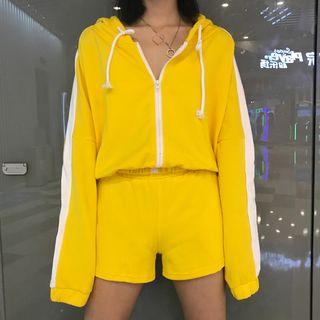 Set: Contrast Trim Zip Hoodie + Shorts