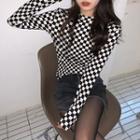 Long-sleeve Checkered Turtleneck T-shirt