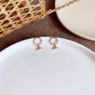 Gold Leaf Bar Dangle Earring