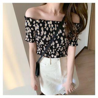 Short-sleeve Off-shoulder Floral Crop Top